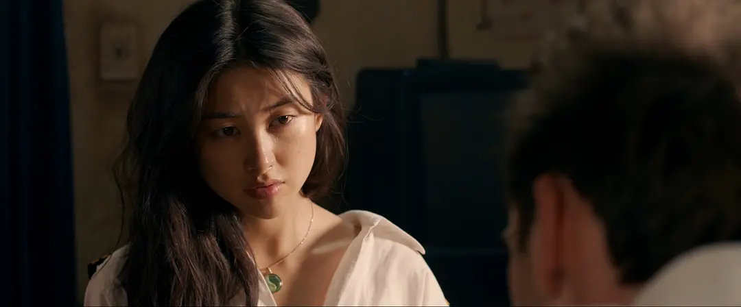 电影被吐槽剧本太稀碎,但主演在剧中的感情戏里迸发了强大的张力,朱珠