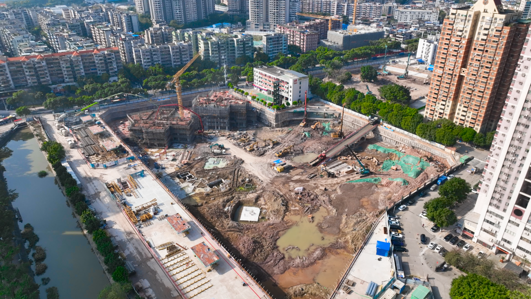 保利和万科，都要拿出今年的“硬菜”了