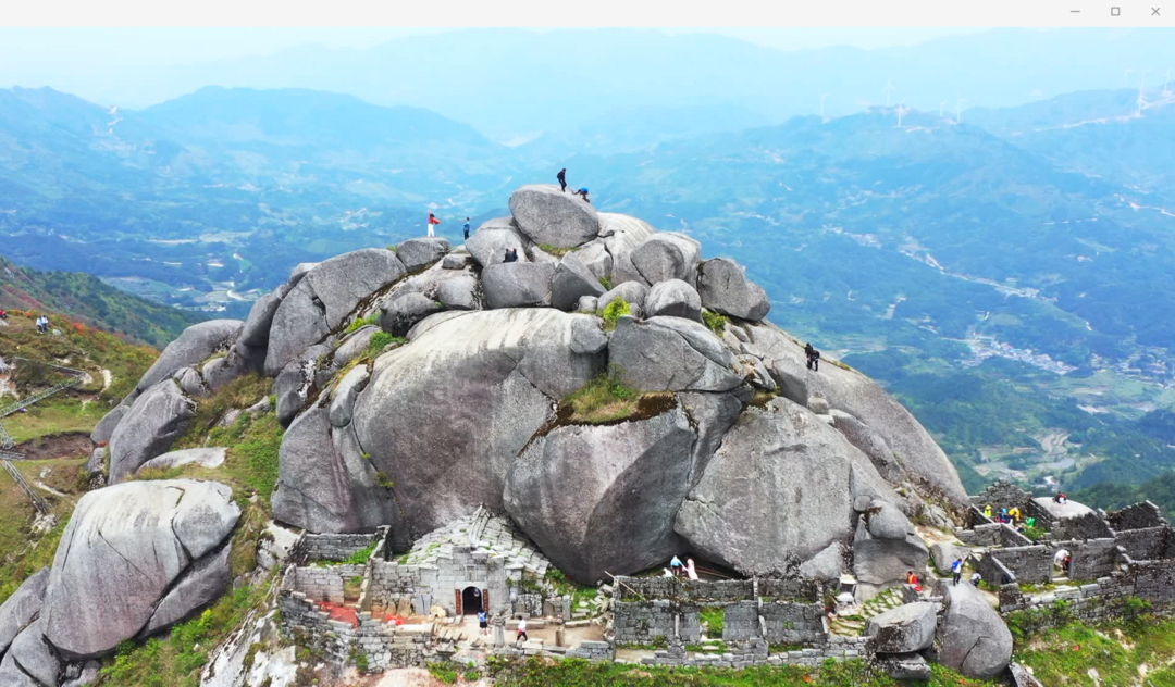 不出桂阳也有好风景!春满扶苍山滴翠 映山红开缀山间