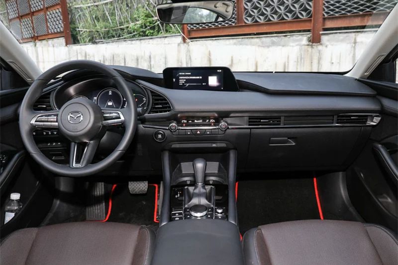 9月下旬上市新车抢先看，你们要的全新马自达3来了！