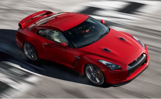 《极品飞车21》预告曝光！比GT-R、奥迪RS5镜头更多的是这款插混车？