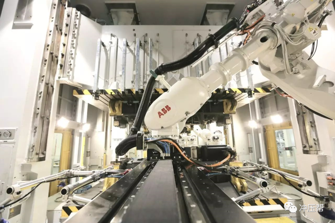 冲压工业机器人应用技术概述的图6