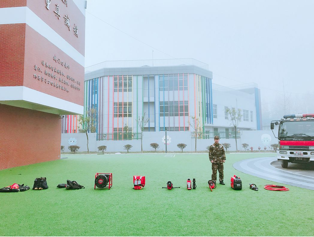 南京新书院悠谷学校第13周安全演习-- “消防车走进校园