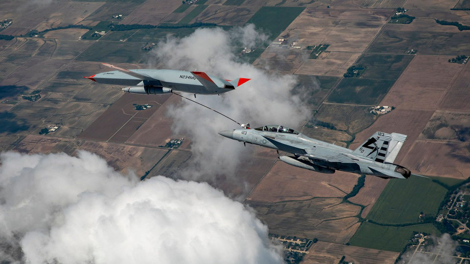 美军首次无人机空中加油的图3