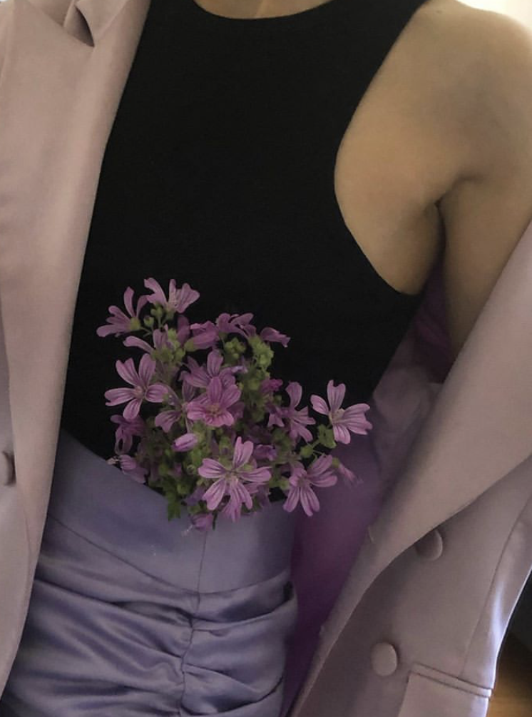 【时尚】半藏森林算什么？ins最近爆火的“不穿bra”自拍才是真正的“纯欲风”！（组图） - 35