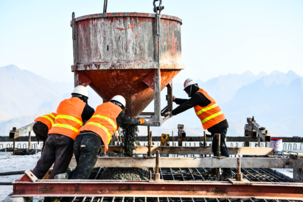 ǭ����һ���缶���ź������������ٹ�·Ԥ��6��ͨ��