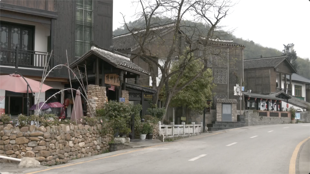 党的二十大精神在基层|花溪龙井村:传承布依文化 助力乡村振兴