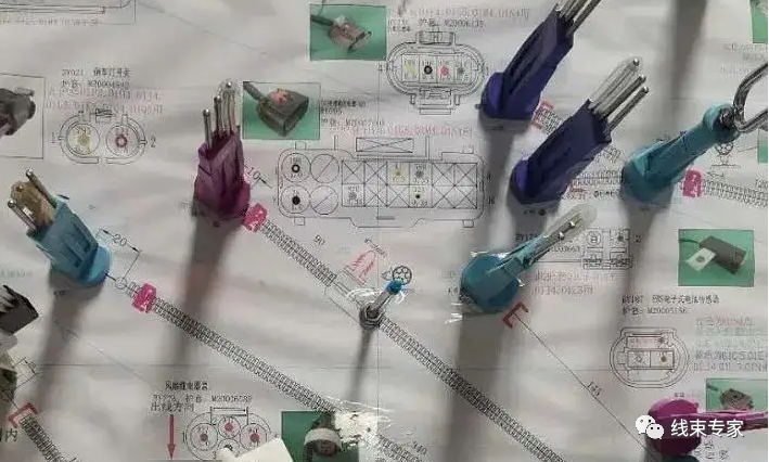 線束工裝板圖繪制的圖10