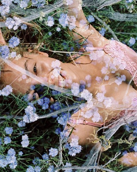 為什麼平胸的美麗這麼多人追捧？看這些品牌就知道了。