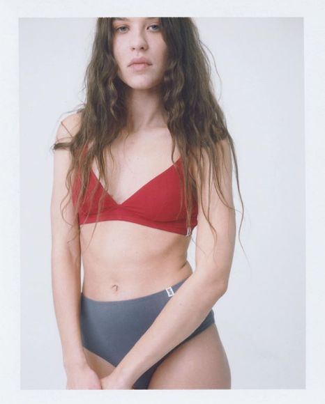 為什麼平胸的美麗這麼多人追捧？看這些品牌就知道了。