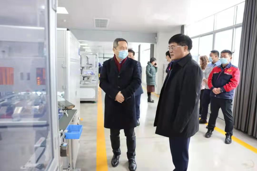 李文信走访赣州市工商联部分直属商会和会员调研重点企业不停产工作