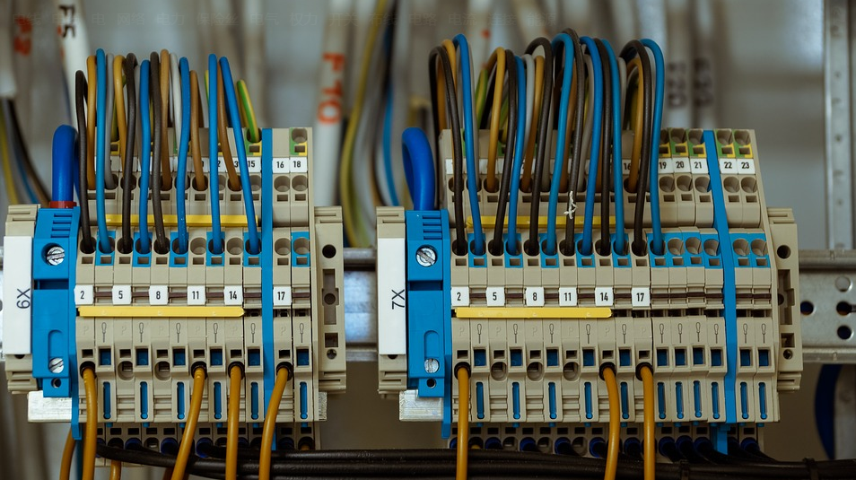 电工布线，这么多线怎么理清楚的？（附老电工接线口诀）的图3