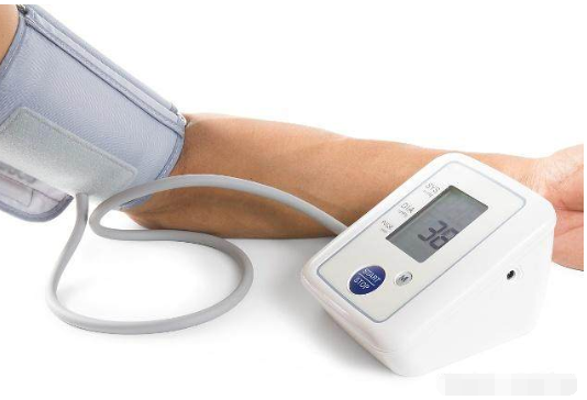 动态血压怎么佩带【科普知识】动态血压监测，更可靠的血压测量方式_https://www.jmylbn.com_新闻资讯_第4张