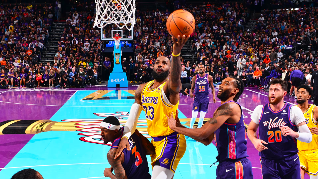 亿万球迷在快手这一全新的篮球阵地享受「好看又好玩的nba」,同样见证