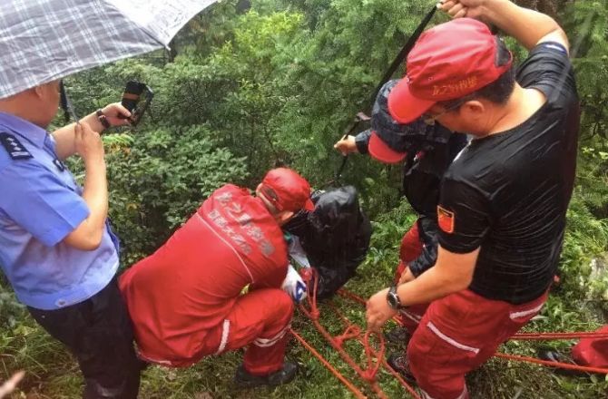 滴滴遇害女孩被找到时雨最大 曾称好看的人都危险
