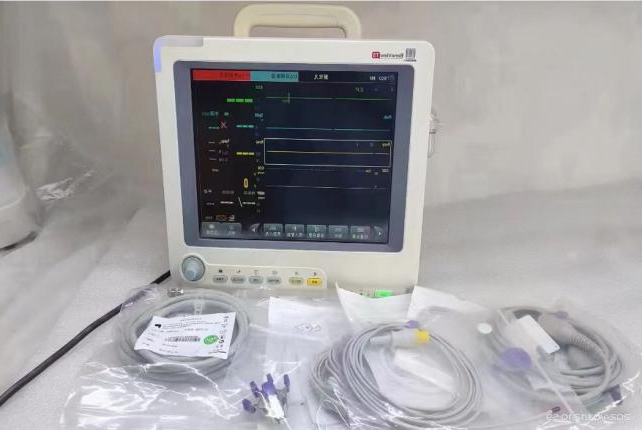 心电监护仪有什么作用【专家讲科普】赵利娟：心电监护仪：患者生命体征的“守护者”_https://www.jmylbn.com_新闻资讯_第5张