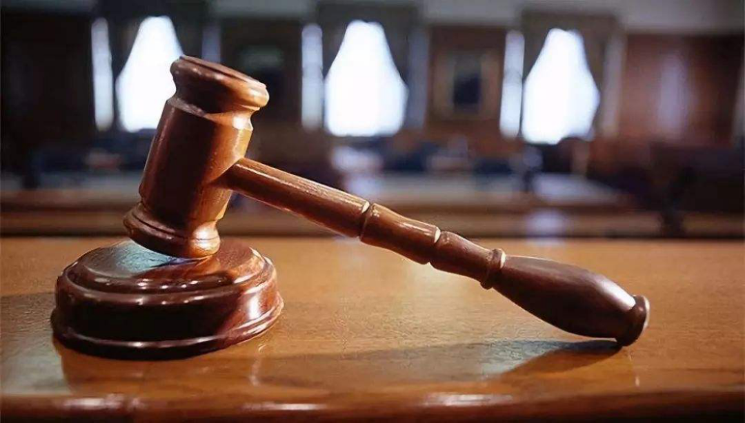 垃圾房就建在隔壁，业主被熏得忍无可忍告上法庭，结果……(图4)