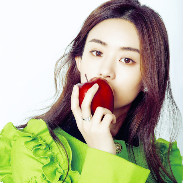 赵丽颖下地干活手法熟练,活脱脱的农村妹子,离婚后状态越来越好-微信头条网 赵丽颖下地干活手法熟练,活脱脱的农村妹子,离婚后状态越来越好