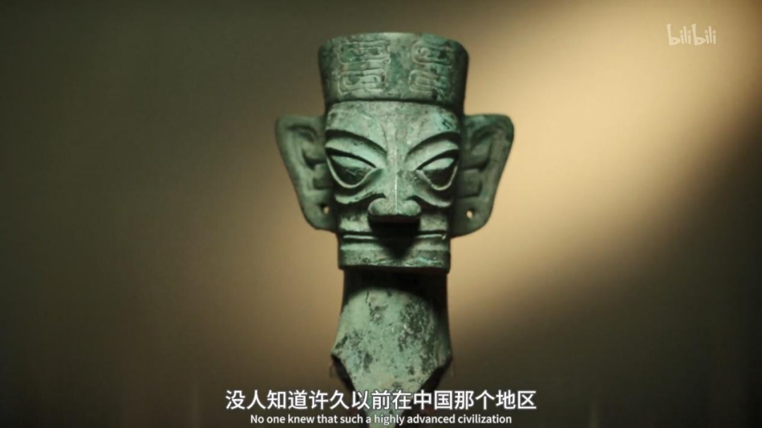 瞧瞧,这不是最近大火的三星堆"纵目人"铜像么?