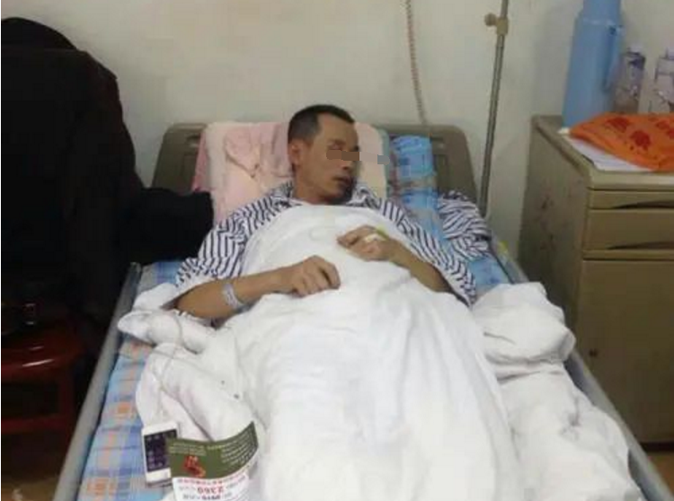 45岁男子肩膀疼痛查出肝癌晚期！医生：肩膀出现这种痛感，是肝在求救