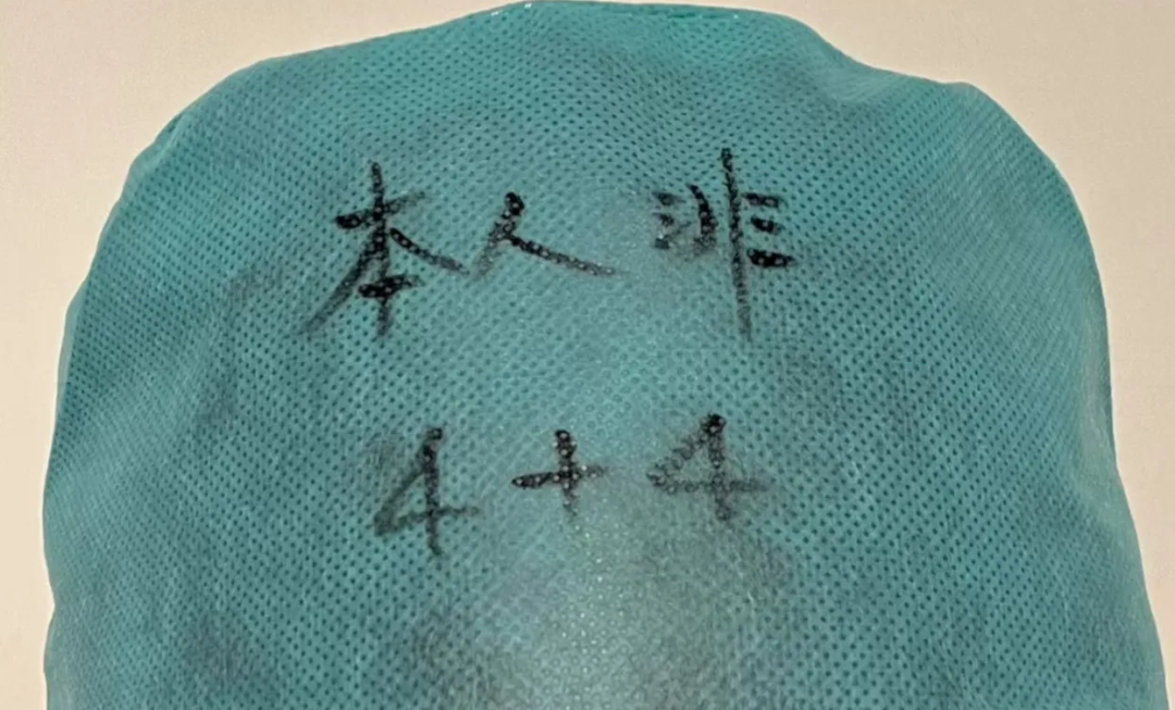 3岁儿子捧鲜花手术室门口等癌症妈妈