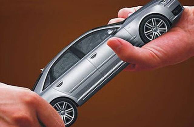 别再问我二手车值不值得买了，它比我懂