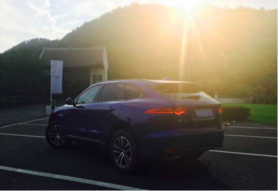 芯”心十足，试驾新一代捷豹F-PACE