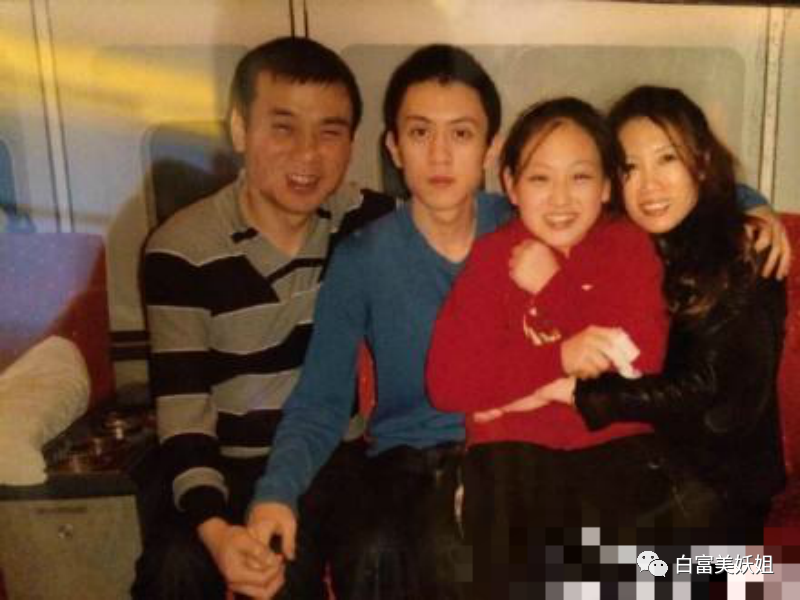 【网红】上海滩第1富二代后宫之争：被王思聪多次手撕的小网红笑到最后？（组图） - 6