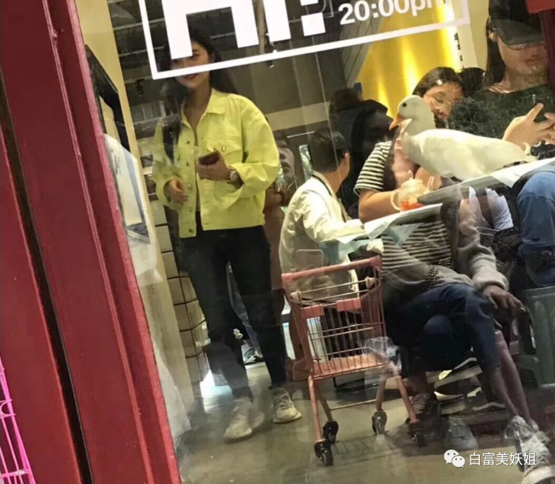 【扒皮】比晚晚更会装X的3大白富美诞生！翻车现场太精彩…（组图） - 15