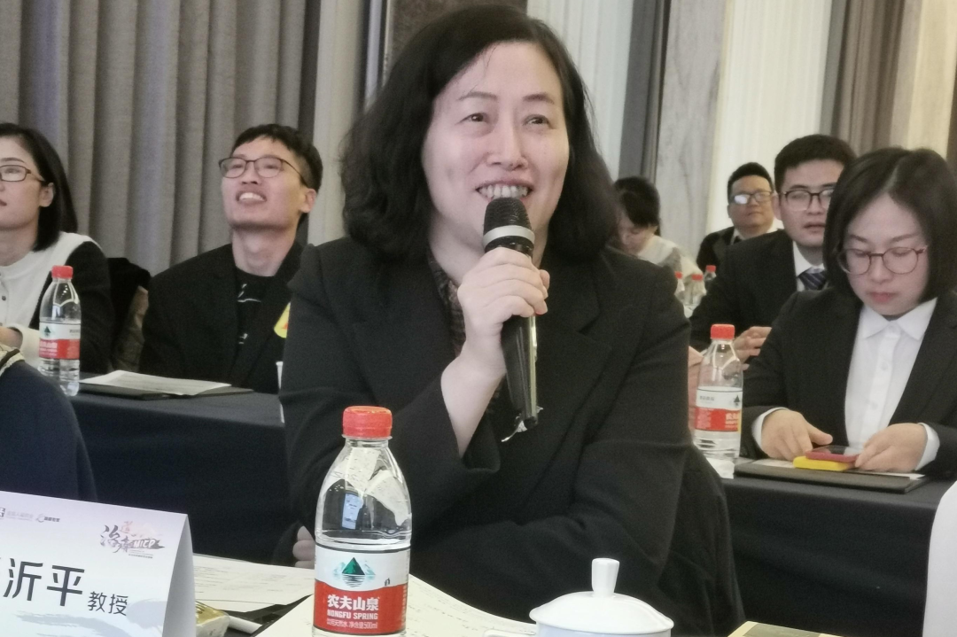 评委阵容卢丽琴教授而后卢丽琴教授宣读比赛规则,"治痛道合,浙样践行"