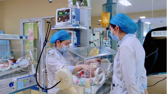 4006B光疗怎么用日间光疗病房来啦！家有“小黄人” 不用再忍受母婴分离之苦！_https://www.jmylbn.com_新闻资讯_第9张