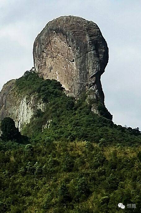 三十七年前,在郁南县罗旁实习时,打算渡江攀登华表石,却未成行.