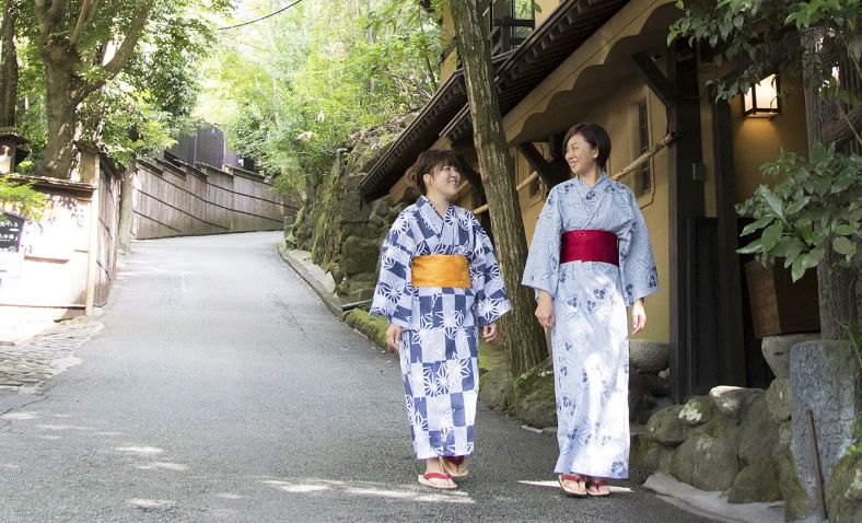 最「日本」的旅行方式，就是穿著浴袍在溫泉街上散步！ 未分類 第30張