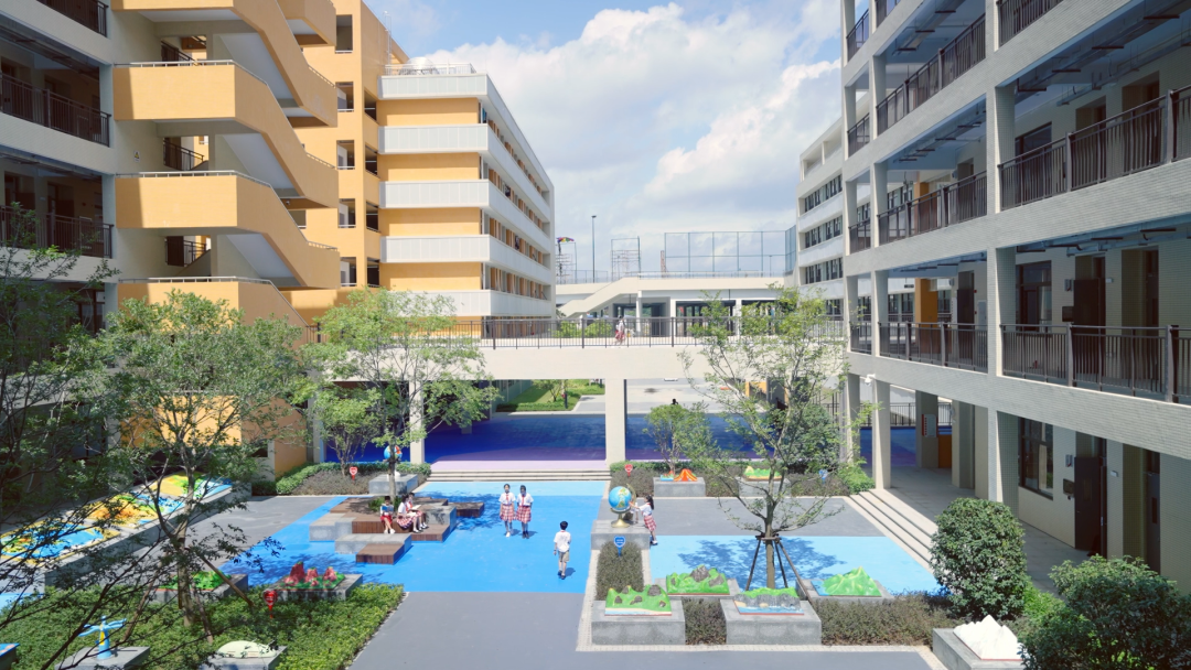 开学一个月，打造双示范！这所“神学院”还敢再牛点吗？