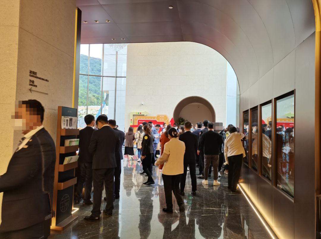 3.2万/平起！*付分期超8月！ 保利锦上*开卖6成