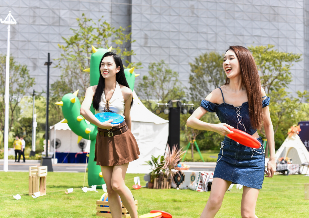 10000+年轻人打卡！别人造房子，它搬来一座社交城市