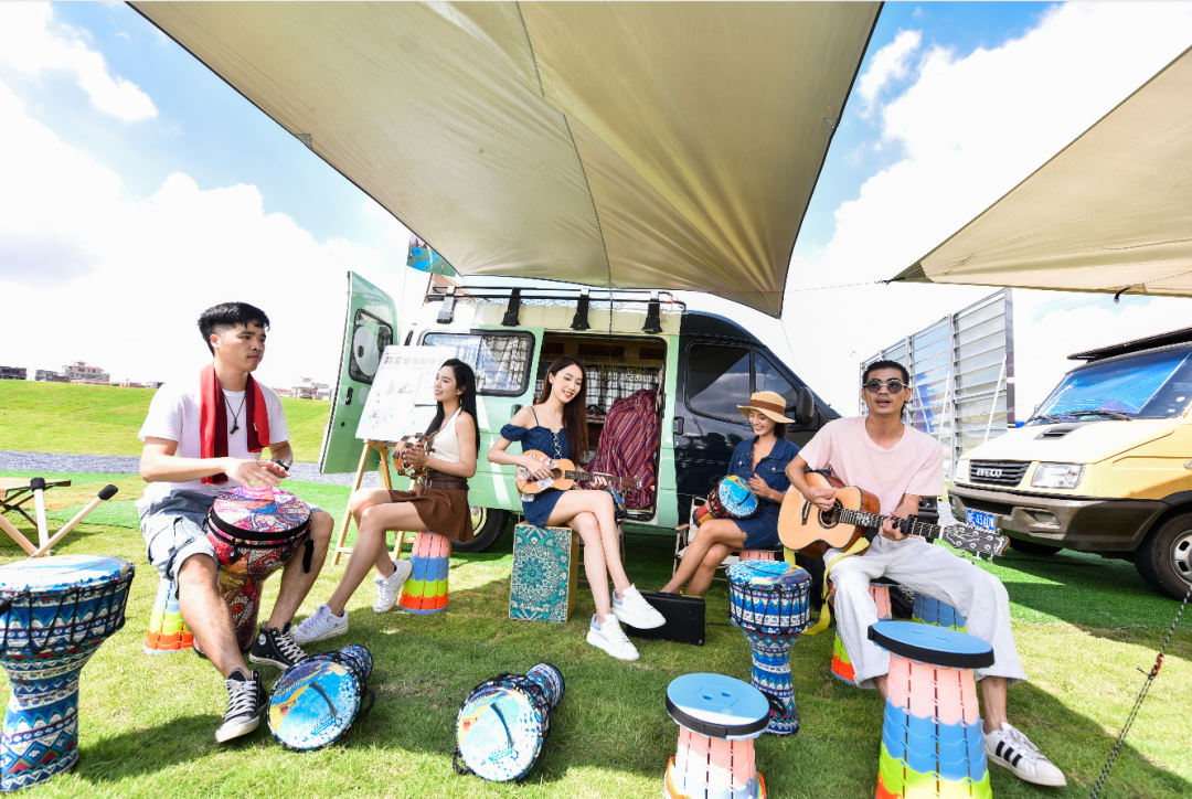 10000+年轻人打卡！别人造房子，它搬来一座社交城市