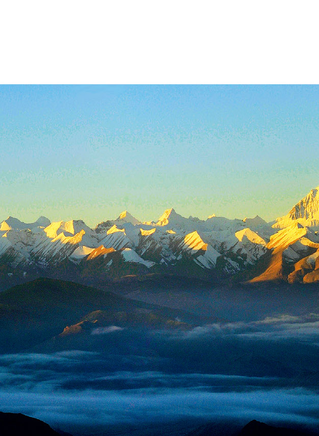 因此天气好的时候,从加乌拉山口远望,云层似乎都在脚下,将5座8000米