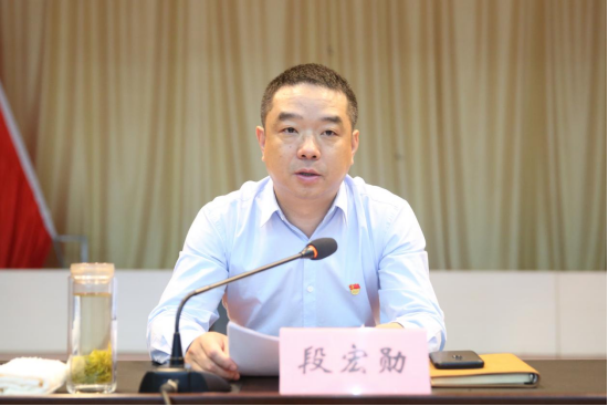 青山湖区召开党史学习教育区委巡回指导组专题培训会议