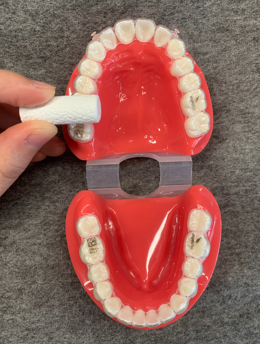 牙科材料硅胶怎么用隐形矫正中，咬胶如何正确使用_https://www.jmylbn.com_新闻资讯_第22张