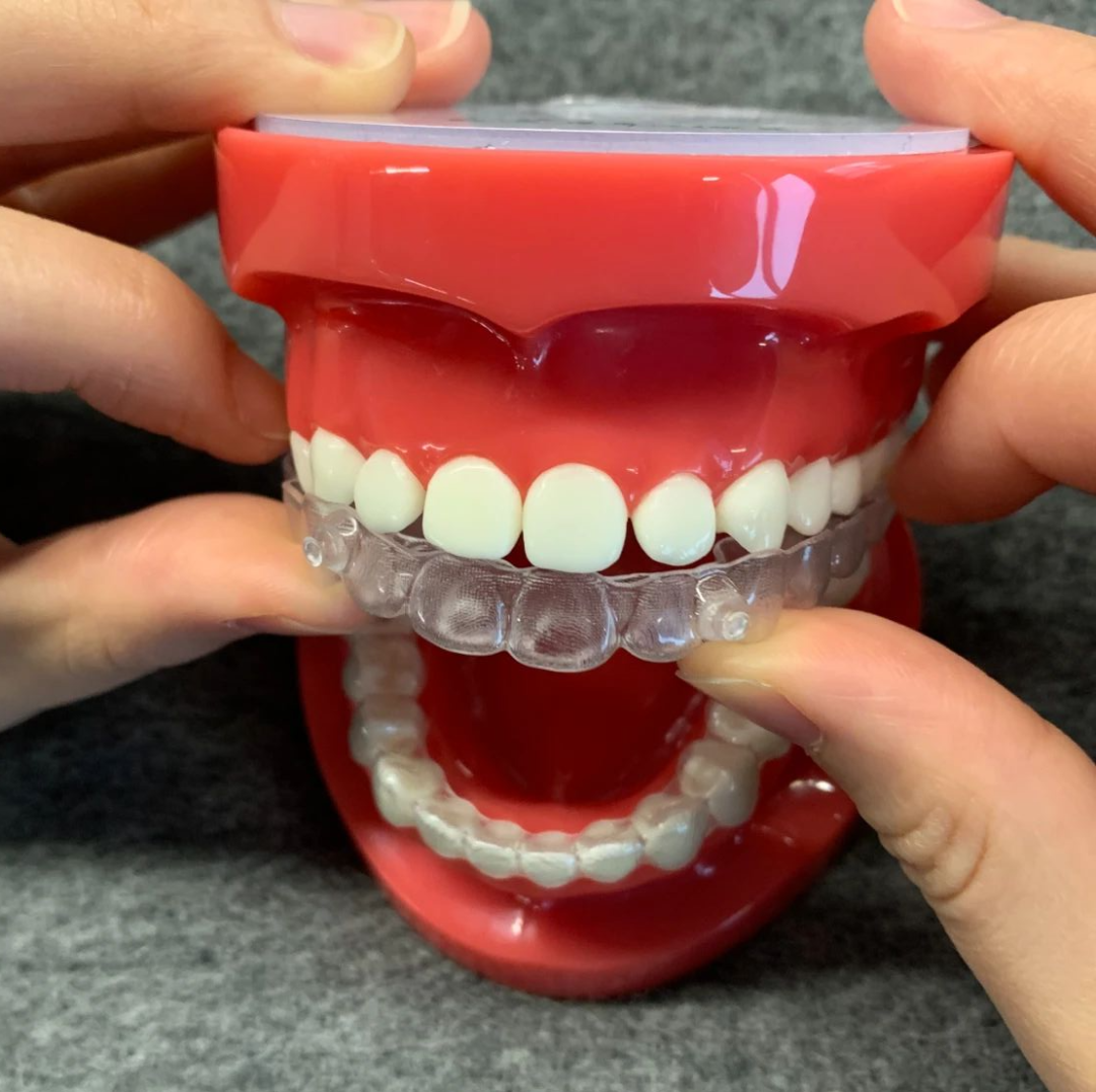 牙科材料硅胶怎么用隐形矫正中，咬胶如何正确使用_https://www.jmylbn.com_新闻资讯_第16张