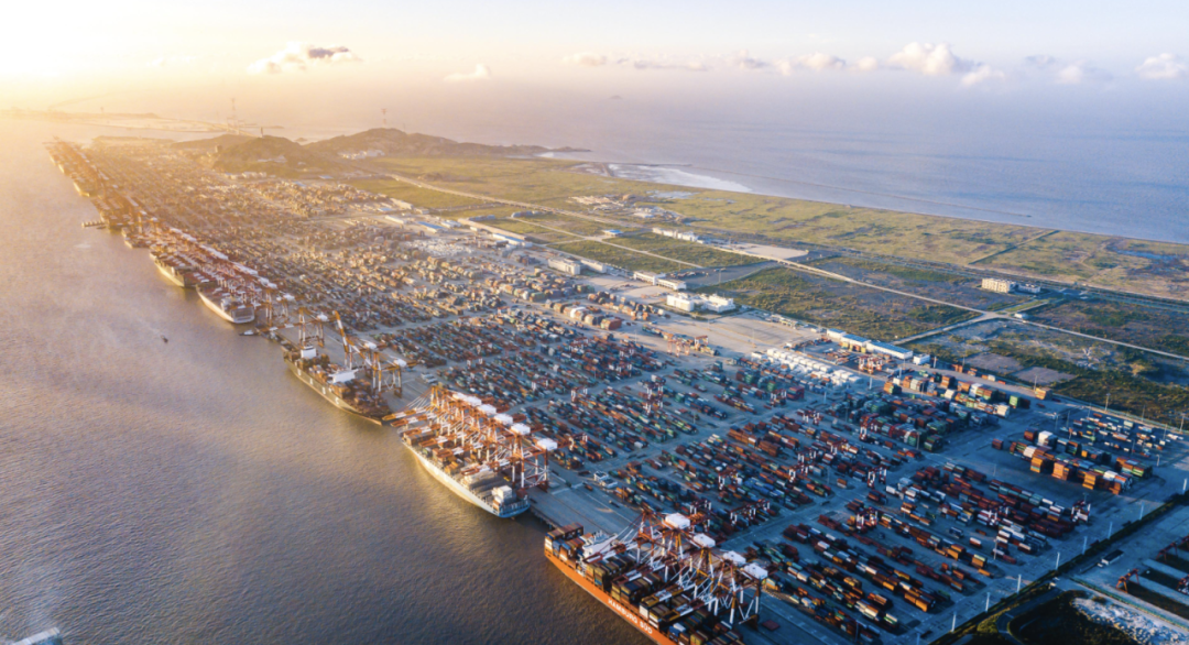 在表现最出色的港口中,中国洋山港蝉联榜首,阿曼的塞拉莱港保持第二位