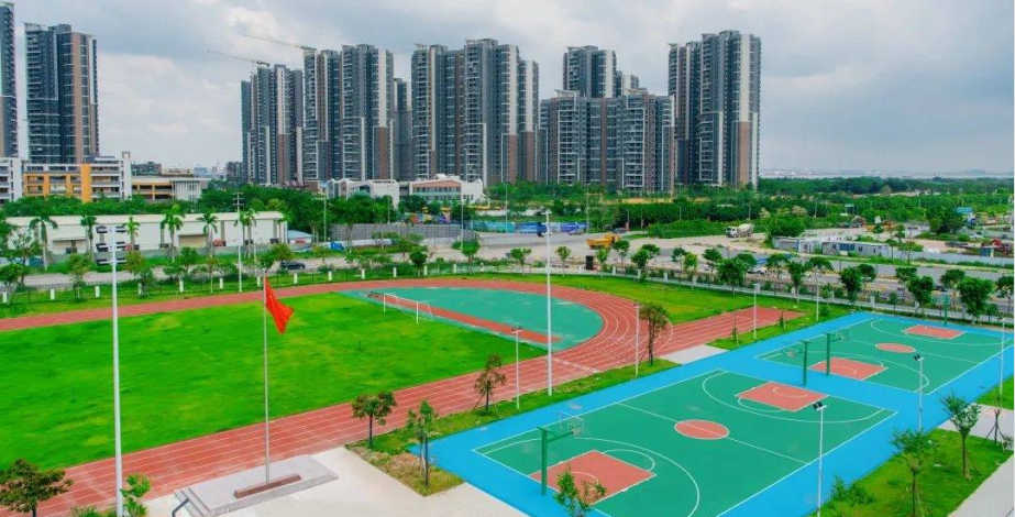 地铁坐实！广大附开学 ！智联汽车小镇只剩*后两栋