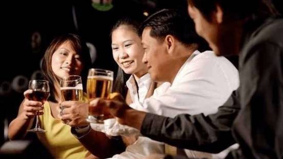 如何陪领导喝好酒，成功路上少奋斗十年？