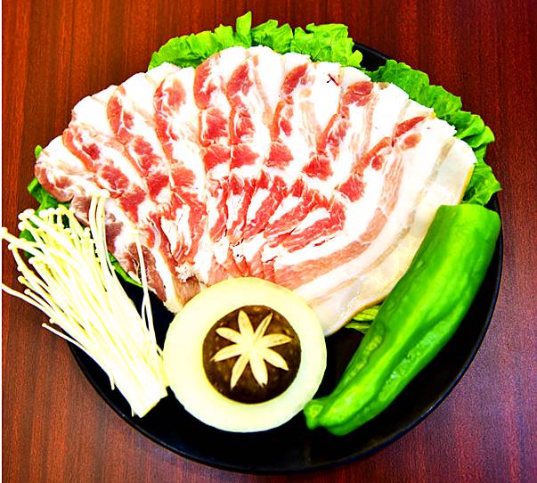 大竹这家店连续三天免费吃!得8韩国炭烤肉一周年请客了!