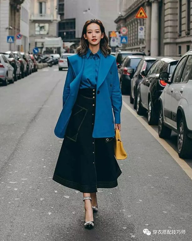 大衣搭配：放過羽絨服吧！2019年大衣+裙子才是王炸cp！想不美都難！ 時尚 第7張