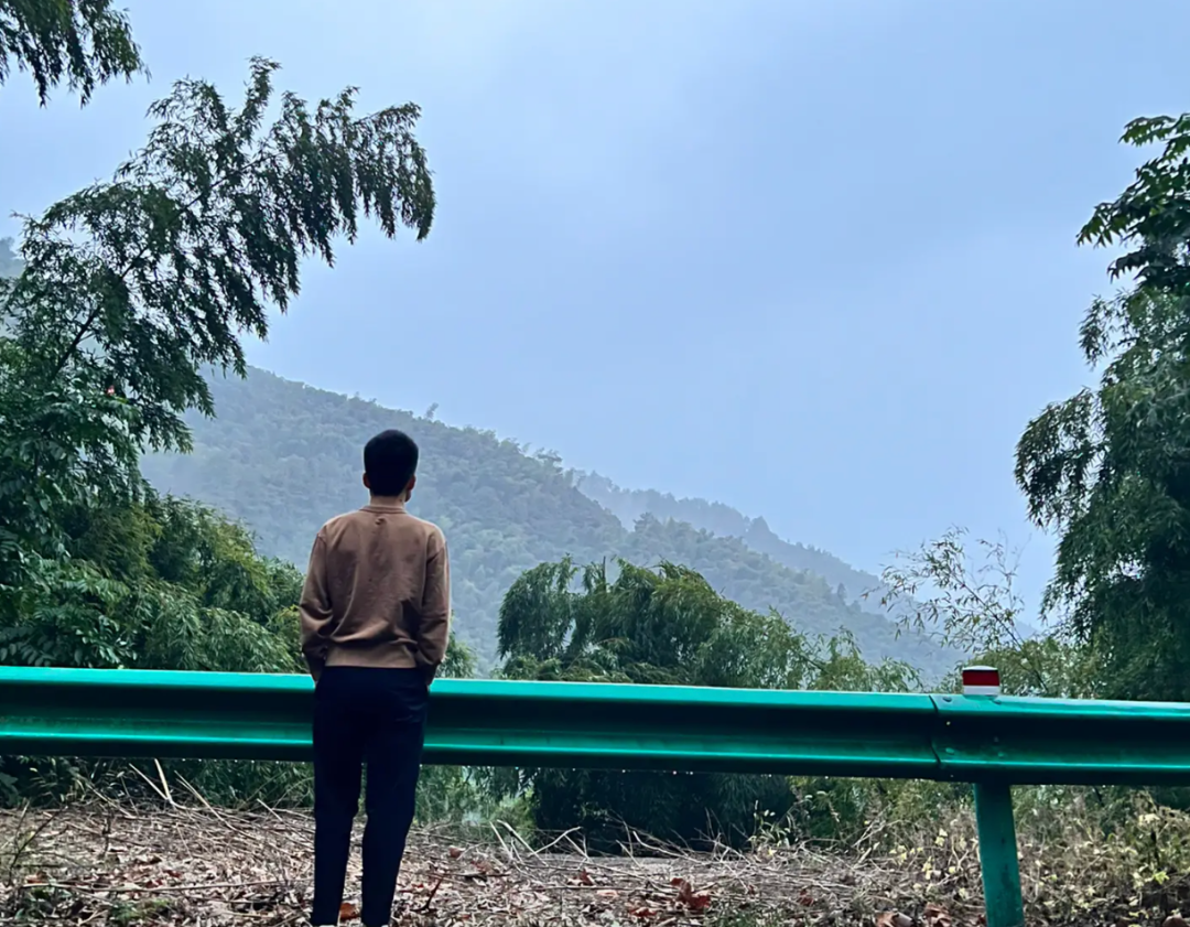 董宇辉：我是人，不是神！