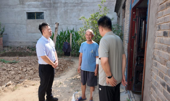 中国人寿财险周口中支开展“初心铸赤忱 惠军暖荣光”慰问退伍军人活动