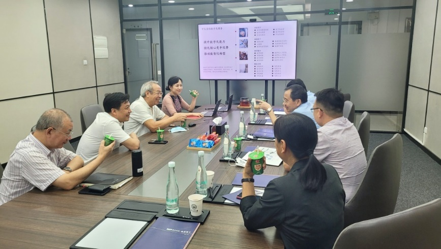  品尝“华农特产”华农酸奶