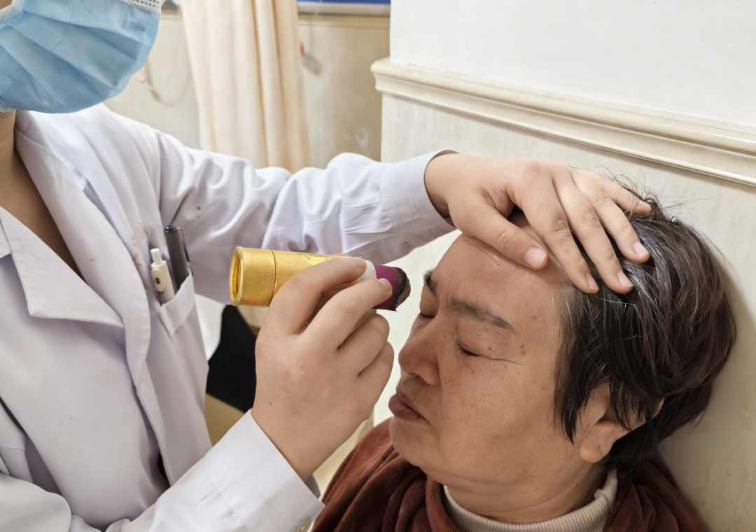 雷火灸的成分是什么【金医科普】一缕雷火暖经络，半盏艾香护鼻安——雷火灸守护呼吸舒适感_https://www.jmylbn.com_新闻资讯_第12张